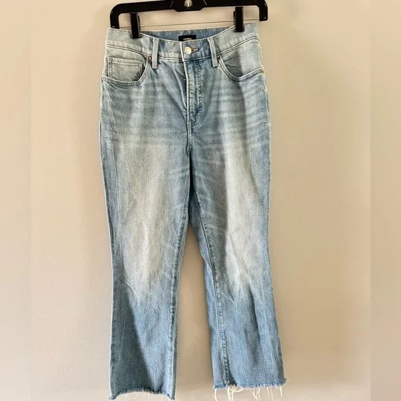 Express Cropped Flare High Waist Stretch Light Blue Women’s Jeans 4R - Picture 1 of 6